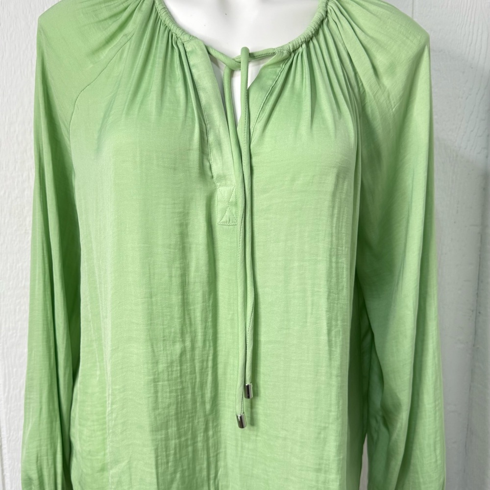 Chic Mint Green Women's Blouse
